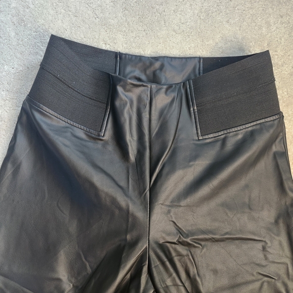 Simply Vera Vera Wang Black Leggings - Picture 5 of 9